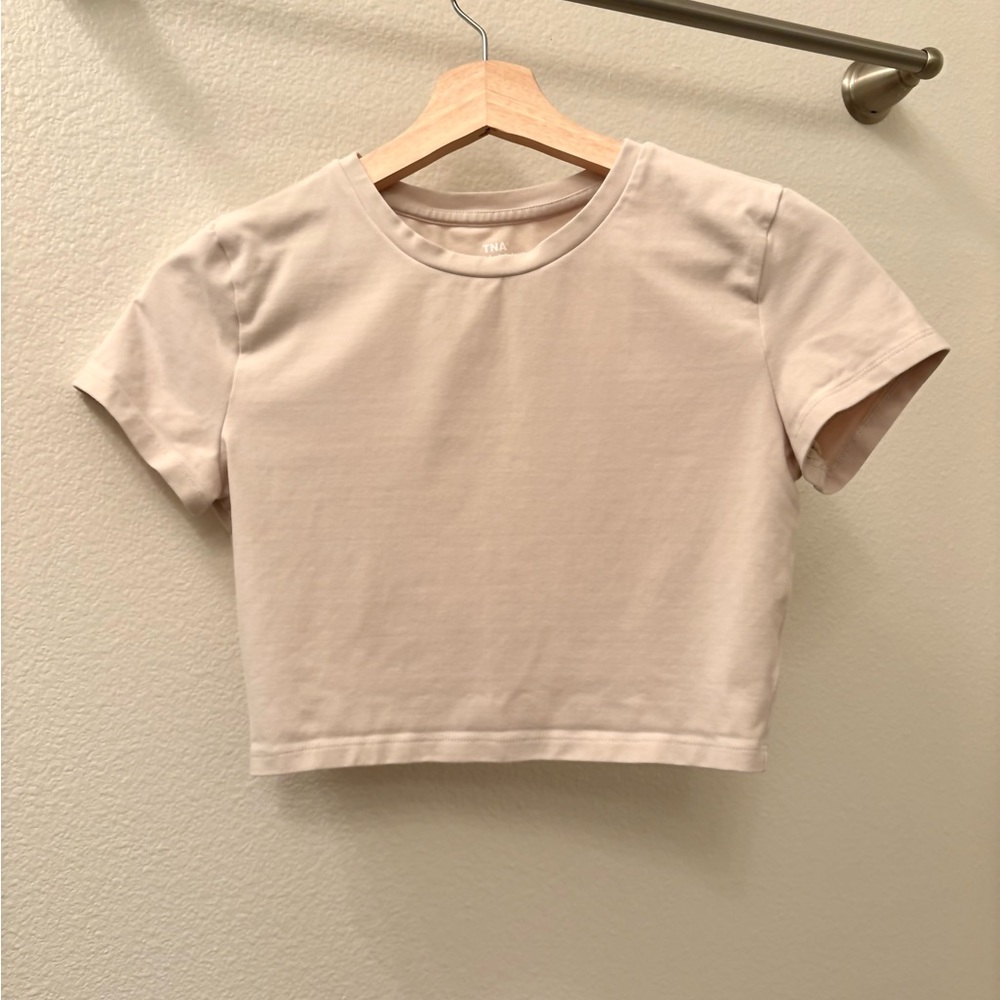TNA Ortiz hold-it cropped tee